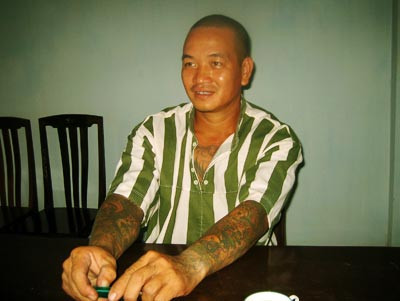 Hải "bánh" phục ông trùm Khánh "trắng" mà về đầu quân cho "nghiệp đoàn bốc xếp".