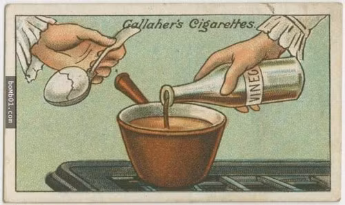 Khi luộc một quả trứng đã bị vỡ vỏ, hãy thêm giấm vào trong nước trước khi luộc, phần lòng trứng sẽ không bị tràn ra ngoài.