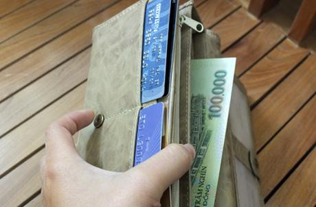 Meo phong thuy giup tien un un chui vao vi-Hinh-3