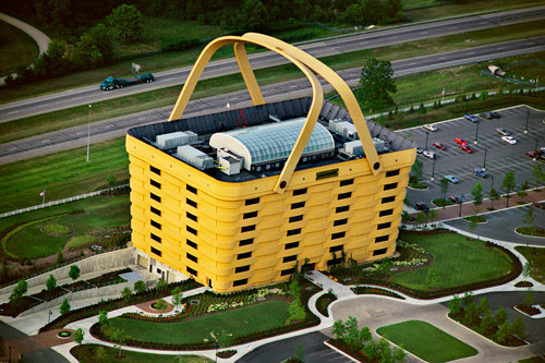 Tòa nhà Chiếc giỏ - Basket Building (Ohio, Mỹ) Tòa nhà này là trụ sở của Longaberger – một công ty chuyên sản xuất các sản phẩm giỏ thủ công.