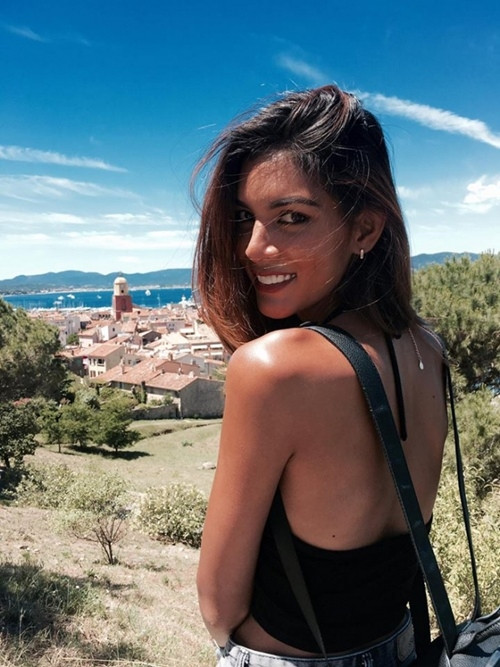 Hanasha Ch sở hữu nét đẹp lai rất quyến rũ và thu hút người đối diện bởi nét đẹp phi giới tính, dù BTC The Face Thái Lan chưa công bố chính thức các gương mặt bước vào vòng trong. Tuy nhiên với sự ủng hộ của người hâm mộ và cánh truyền thông, Hanna được xem là ứng cử viên nặng ký cho ngôi vị quán quân.