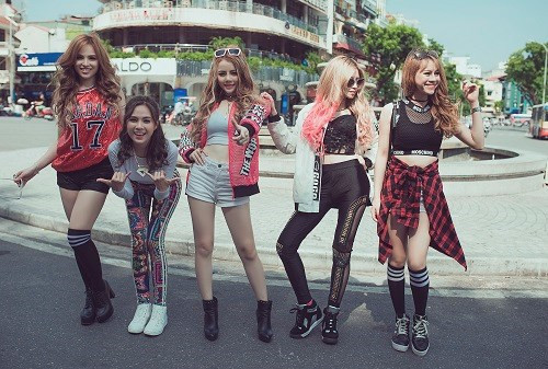 5 cô gái, 5 phong cách mạnh mẽ và đầy cá tính.