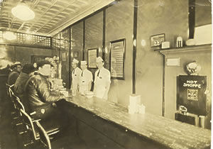 Cửa hàng Hot Shoppe đầu tiên