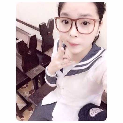 Nét mặt đậm vẻ ngây thơ, trẻ con trong sáng của Kỳ Duyên.