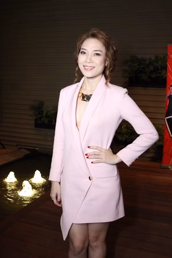 Thêm một thiết kế giúp Mỹ Tâm giấu khuyết điểm và phô diễn ưu điểm hình thể.