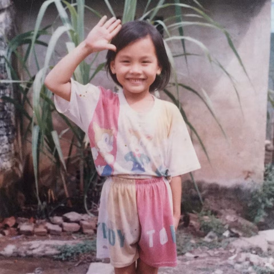 Gương mặt, đặc biệt là nụ cười của Bảo Thanh đáng yêu từ khi còn nhỏ.