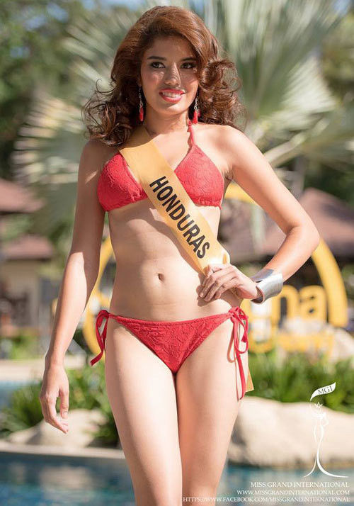 Hoa hậu Honduras, Nadia Scarleth không được đánh giá cao về nhan sắc.