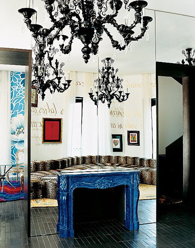 Khi được giao cải tạo biệt thự trên nền nhà cũ, Gabbana đã yêu cầu kiến trúc sư phải khiến biệt thự mang cảm giác... hoang dã.