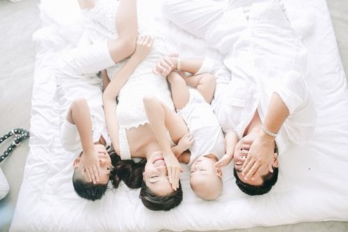 Năm 2014, Ngô Mai Trang và ông xã trở thành cặp vợ chồng đầy ăn ý trong mắt khán giả khi tham gia Cuộc đua kỳ thú và cán đích ở vị trí thứ 4. Cô là người sống kín đáo và khép kín, bạn bè của Ngô Mai Trang đều là những thành viên từng thi Cuộc đua kỳ thú ở các mùa.