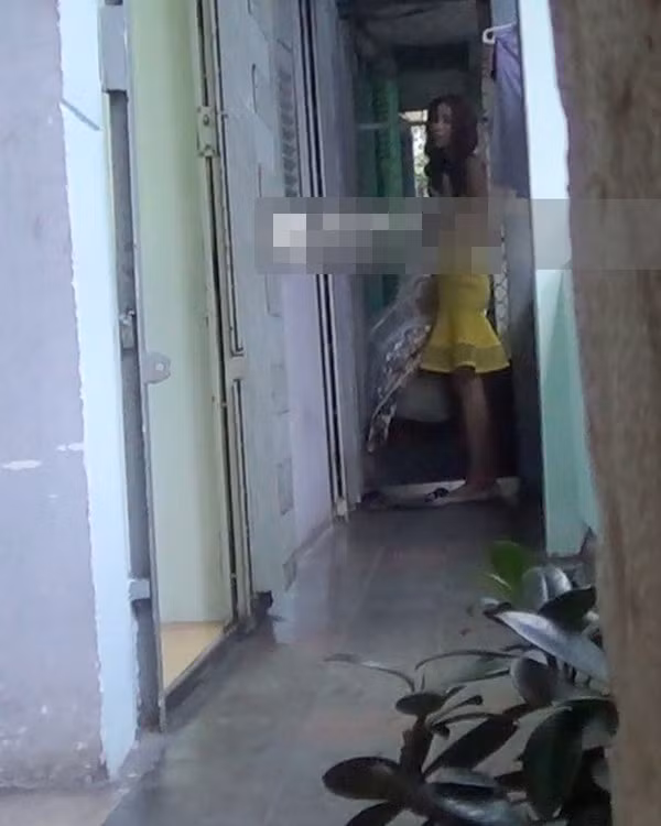 Căn hộ của Phạm Hương đi về trước đó.