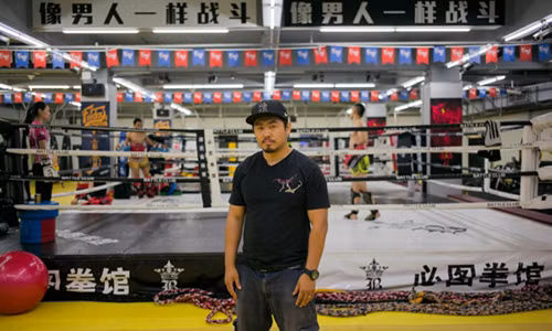 Bi de doa tinh mang, Tu Hieu Dong tu bo cuoc choi?