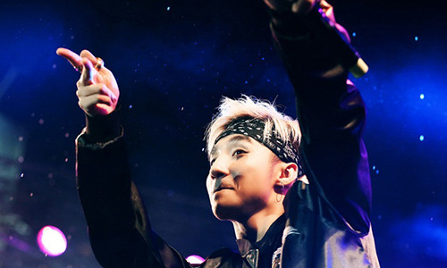 Dao nhac Duong tat de tro thanh ngoi sao cua Son Tung