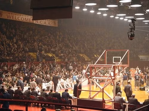 Những con búp bê này thực sự đáp ứng được tất cả những yêu cầu khắt khe nhất cho các nhà làm phim. Hiệu ứng đám đông mà nó mang lại cực kỳ tốt giống như những gì mà người ta thấy trong phim Glory Road.