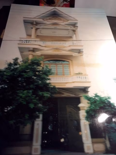 Căn nhà 3 tầng ông Lộc và bà Hòa ở trước khi bị bắt tạm giam. Ảnh: Ông Lộc cung cấp