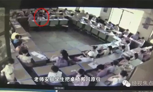 Kho tin: Cho ngoi khong hop y, nam sinh nhay lau chet