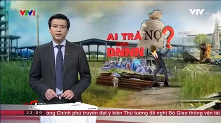 Hình ảnh nhà báo Quang Minh trên sóng truyền hình khi dẫn dắt chương trình "Vấn đề hôm nay". Hiện tại, cùng với nhà báo Quang Minh, 3 gương mặt người dẫn nữ của chương trình này là nhà báo Thu Hà, BTV Hương Linh và BTV Nguyệt Hà.