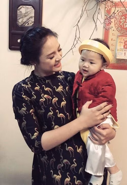 Thu Quynh khong dong y ngu chung giuong voi Chi Nhan vi con-Hinh-3