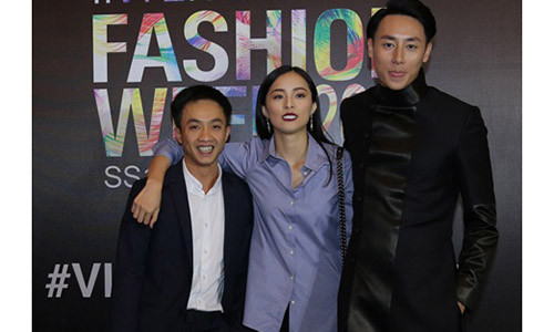 “Cao tay” hon Ha Ho, Ha Vi chung minh tinh cam voi Cuong Do la