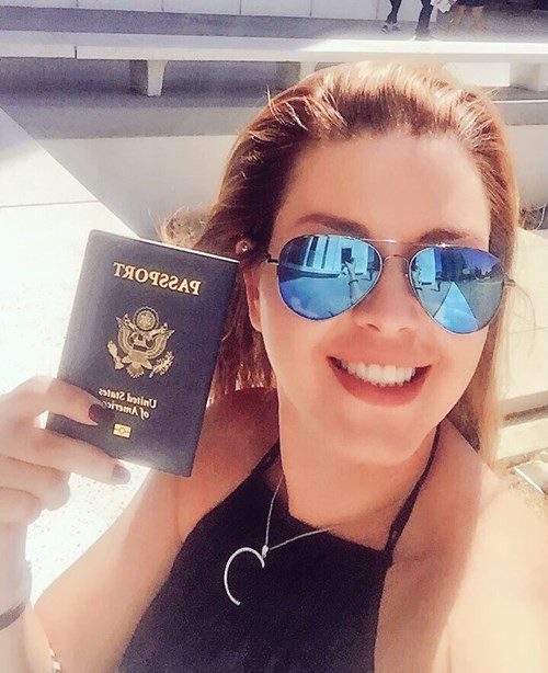 Vượt qua những khó khăn ban đầu, Machado dần chứng tỏ bản thân là một người đẹp đa tài. Cô xuất hiện trong các vở opera ở Nam Mỹ và Tây Ban Nha, còn phát hành hai album nhạc Cô cũng là Hoa hậu Hoàn Vũ đầu tiên làm gương mặt trang bìa cho tạp chí Playboy danh tiếng. Tháng Năm vừa qua, Machado được cấp quốc tịch Mỹ.