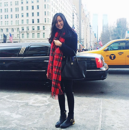 Đó cũng là lý do dễ hiểu khi con gái Giáng My có một cuộc sống đủ đầy vật chất với hàng hiệu, hình ảnh những chuyến du lịch sang chảnh, những bữa ăn đắt tiền mà “vạn người mong muốn”.