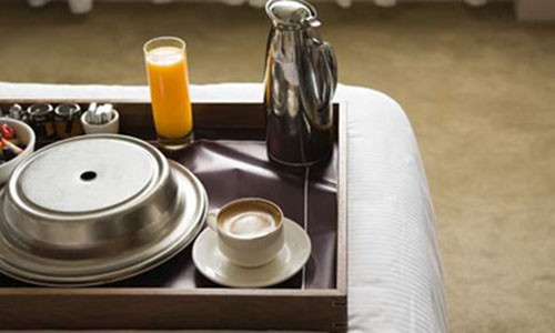 7 mon an ban khong nen dat o khach san