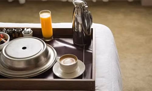 7 mon an ban khong nen dat o khach san