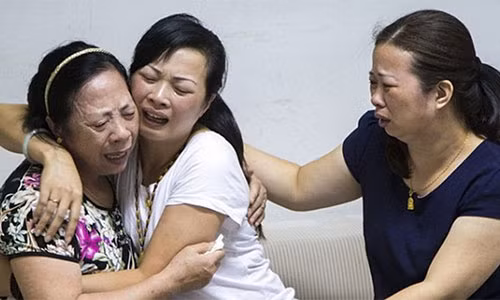 39 nam that lac con gai o cach xa chua day 1km