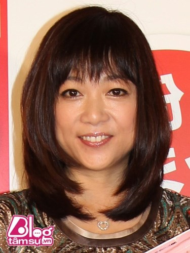 Xuất hiện trước công chúng, nữ diễn viên Nhật Bản khá gây thất vọng cho các fan hâm mộ bởi vẻ ngoài có phần xuống cấp trầm trọng theo thời gian.