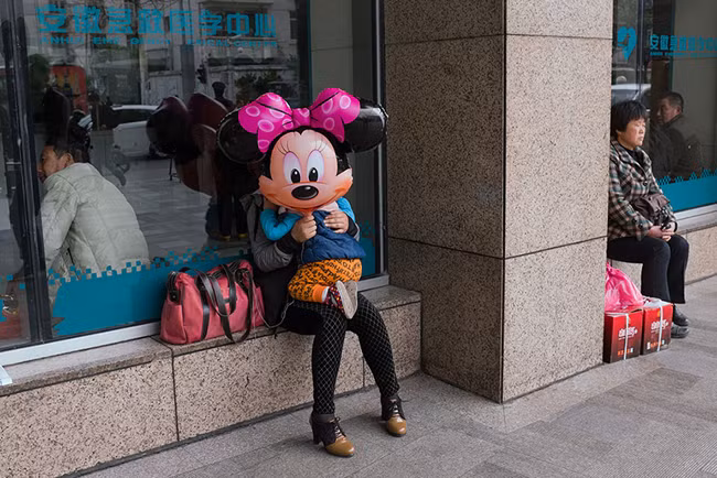 Bóng bay đấy chứ không phải chuột Mickey đâu.