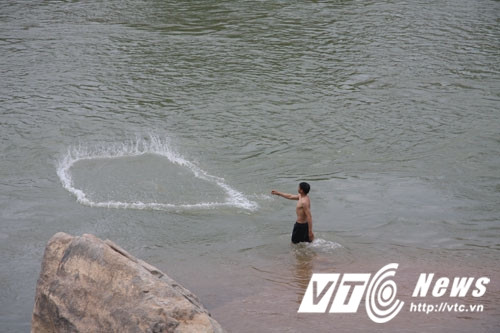 “Thuy quai” khong lo song Ma va chuyen tho san giu so thuy quai-Hinh-2