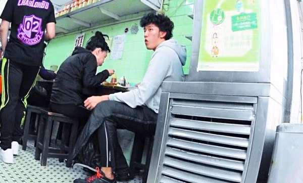 Lo dien nguoi thua ke 163 trieu USD cua Chau Nhuan Phat-Hinh-2