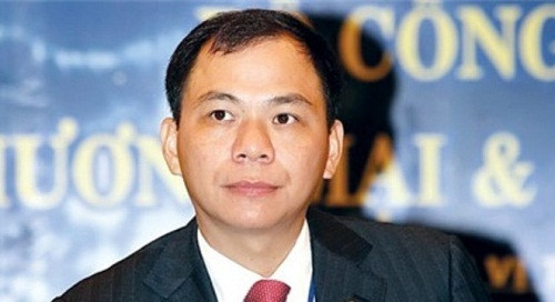 Dai gia Viet va nhung chuyen tinh “tat be Dong cung can“