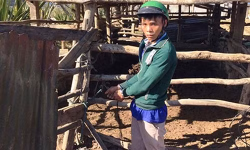 Hanh trinh “danh an” trom trau giua dai ngan