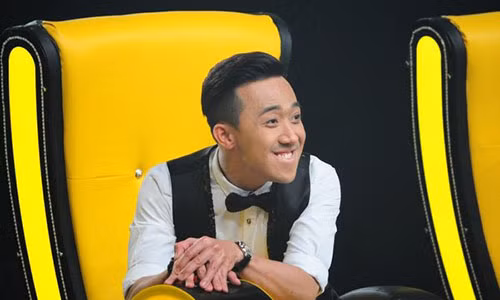 Trấn Thành trên ghế nóng Đấu trường tiếu lâm.