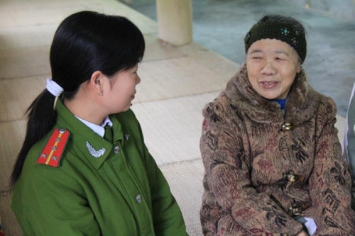 Nụ cười bí hiểm của ma nữ Lý Hội Sèo.