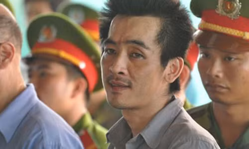 Xu giang ho Phu Quoc: Tuan Em guong cuoi khi linh an tu hinh