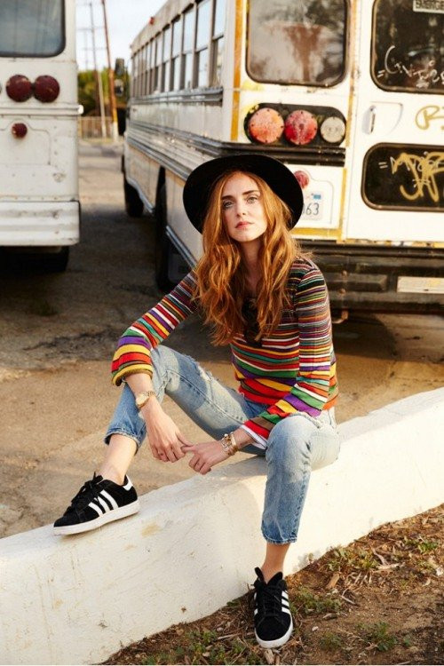 The Blonde Salad Chiara Ferragni - cô nàng tín đồ thời trang được mệnh danh sành điệu nhất thế giới năm 2014 lại chọn phong cách bụi bặm và khoẻ khoắn - phong cách cô theo đuổi suốt năm 2015.