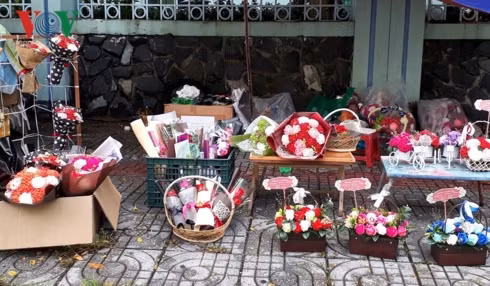 Gia hoa tuoi tang dot bien dip le 8/3