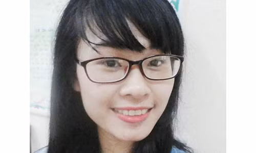 Nu sinh ban hang thue thi khoi C cao diem nhat xu Thanh