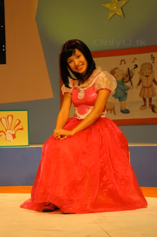 Cuoc doi nhieu nga cua 4 chi Kinh Hong o Chuc be ngu ngon