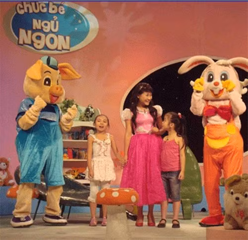 Cuoc doi nhieu nga cua 4 chi Kinh Hong o Chuc be ngu ngon-Hinh-5