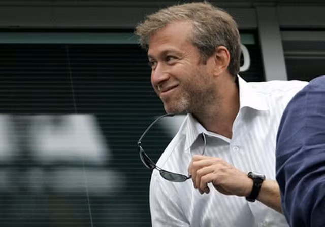 Khiep do chiu choi khet tieng cua cac ti phu Nga