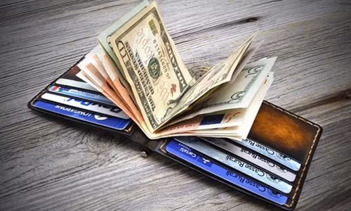 Su dung vi tien the nay, at sung tuc ca nam