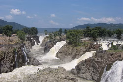 5. Thác Hogenakkal (bang Tamil Nadu).