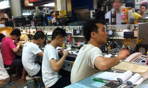 Sua, ban dien thoai o lang que lai rong 350 trieu dong/nam