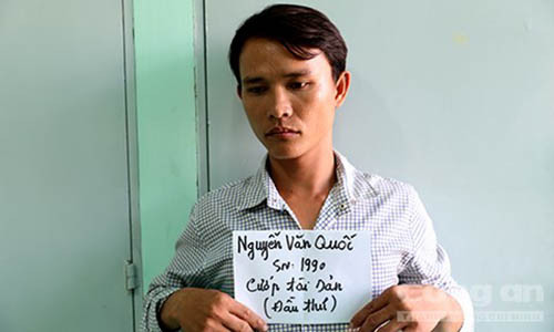 Dang tam su, cap tinh nhan hoang hon khi bi cuop ke dao