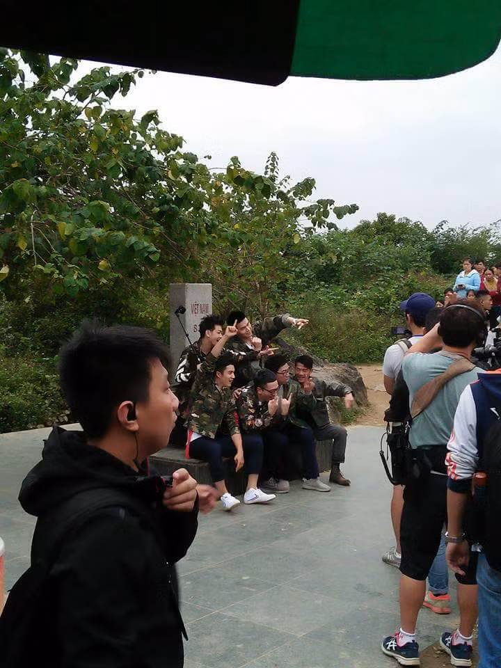 Ê kíp hội ngộ dàn "nam thần" trong show Chúng ta 17 tuổi.