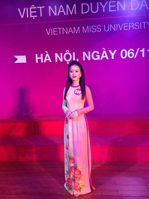 Nữ Cảnh sát PCCC tương lại còn có đam mê đặc biệt với nghệ thuật múa bụng. Sở hữu vẻ ngoài quyến rũ, khuôn mặt bầu bĩnh, Hải Thu có khả năng nói tiếng Anh thành thục và nhảy “belly dance” cực mê.