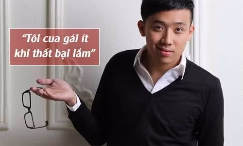  Trấn Thành. Nói về chuyện gia đình, Trấn Thành chia sẻ anh từng là nạn nhân của sự bất công. Nam danh hài Việt tâm sự: “Tôi may mắn có một tuổi thơ đủ thăng trầm! Vui có, buồn có, đầu đường xó chợ có, hy vọng và tuyệt vọng đủ cả. Những cung bậc cảm xúc ấy đã nuôi dưỡng tôi trong ngần ấy năm bằng một 'thực đơn' phức tạp về ký ức và bầm dập về trải nghiệm. Tuổi thơ đó cho tôi vốn sống, xúc cảm, nhận thức và cho tôi của ngày hôm nay”.