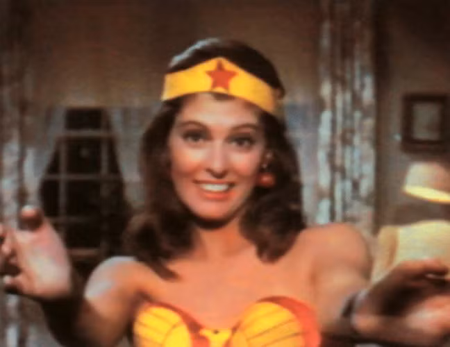 Ngam dan my nu thu vai Wonder Woman qua cac thoi ky